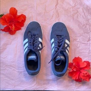 Adidas women’s VL Court 2.0 Sneaker